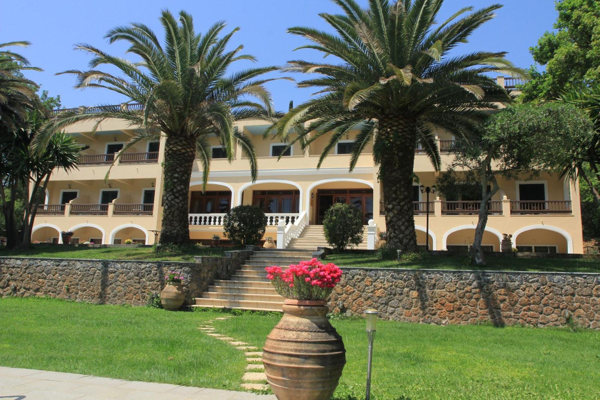 Fiori Hotel Гоувия Экстерьер фото